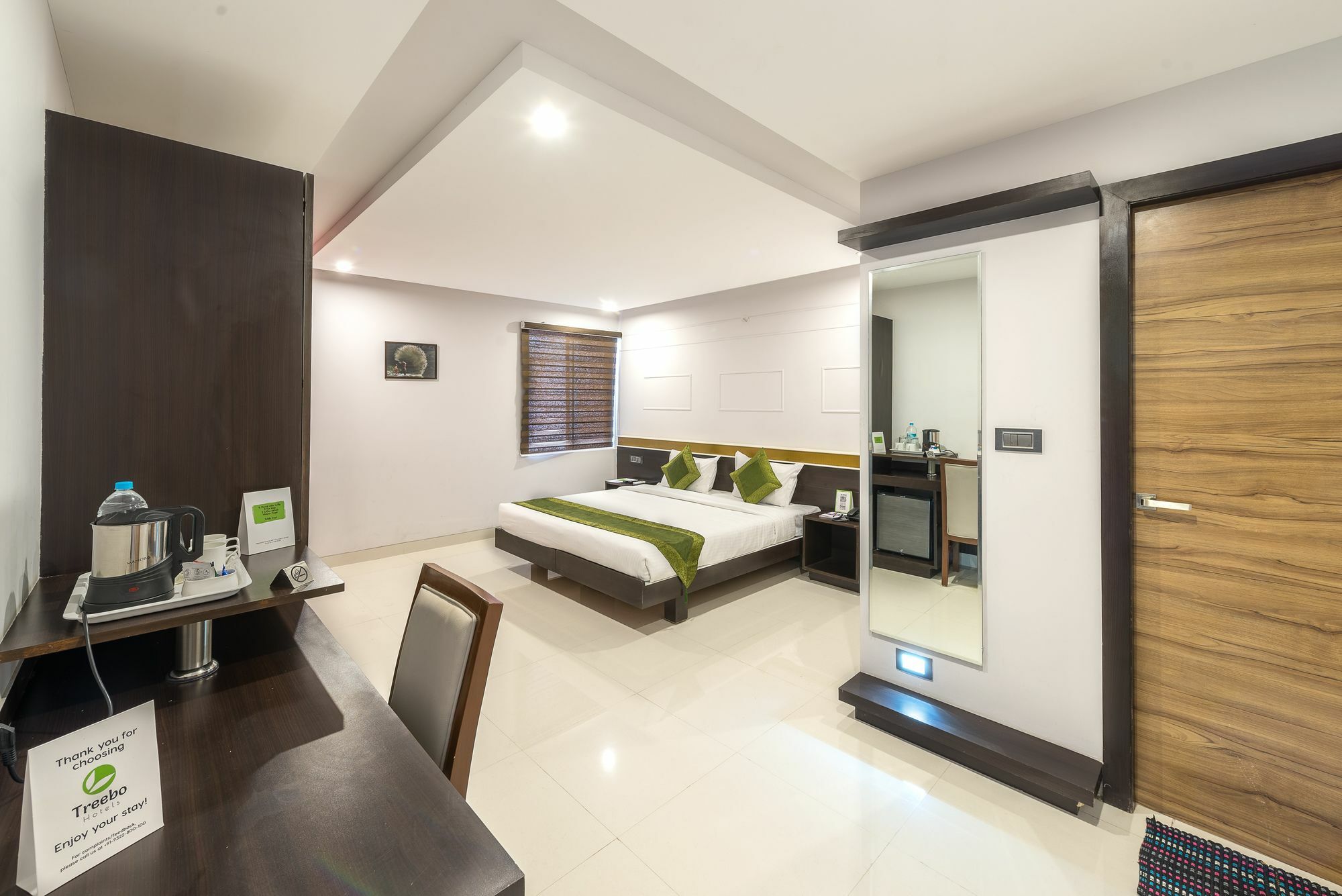 Отель Treebo Raj Premier, Indiranagar Бангалор Экстерьер фото